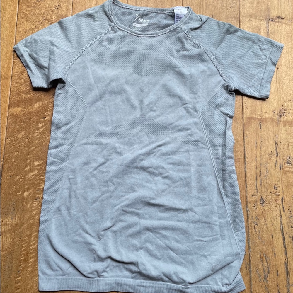 Old navy workout top